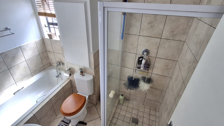  Bedroom Property for Sale in Burgundy Estate Western Cape